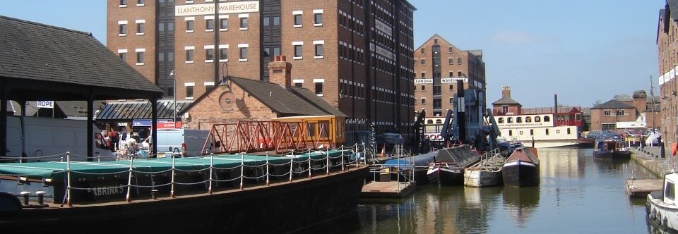 Day & Holiday Hire Narrow Boats at Gloucester Docks